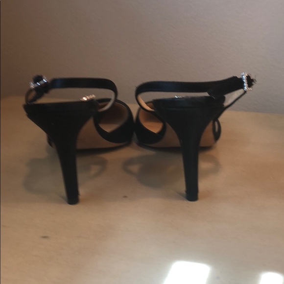 Oscar Del la Renta satin heels - Picture 5 of 6